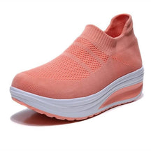 Baskets Femme Casual Daily Confort en maille rose avec semelle en caoutchouc, alliant style, confort et durabilité.